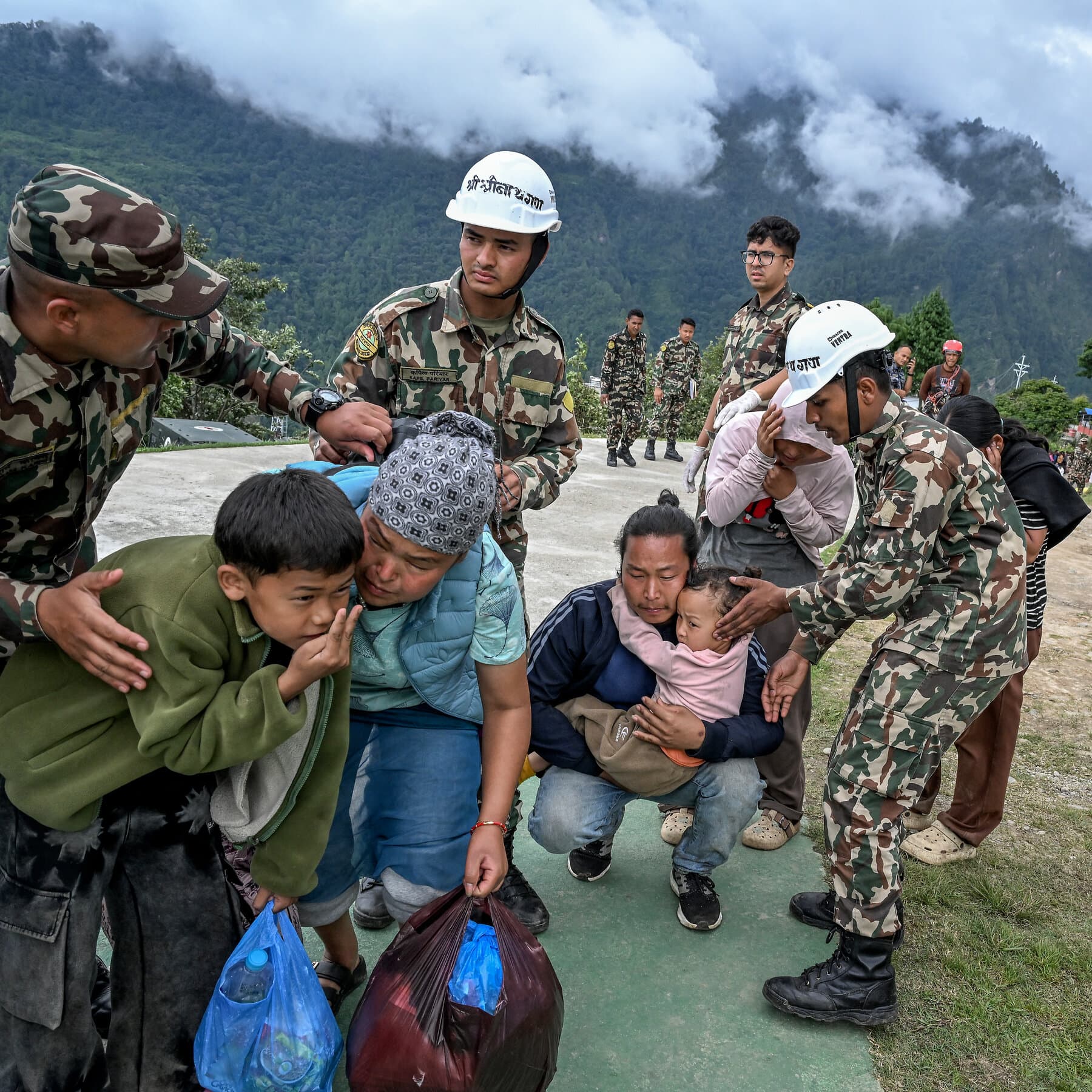 New Flood Warning Escalates Nepal Border Rescue Crisis